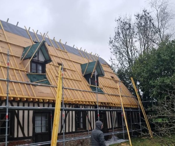 Chantier MICAO Sarking sur Maison à Colombages
